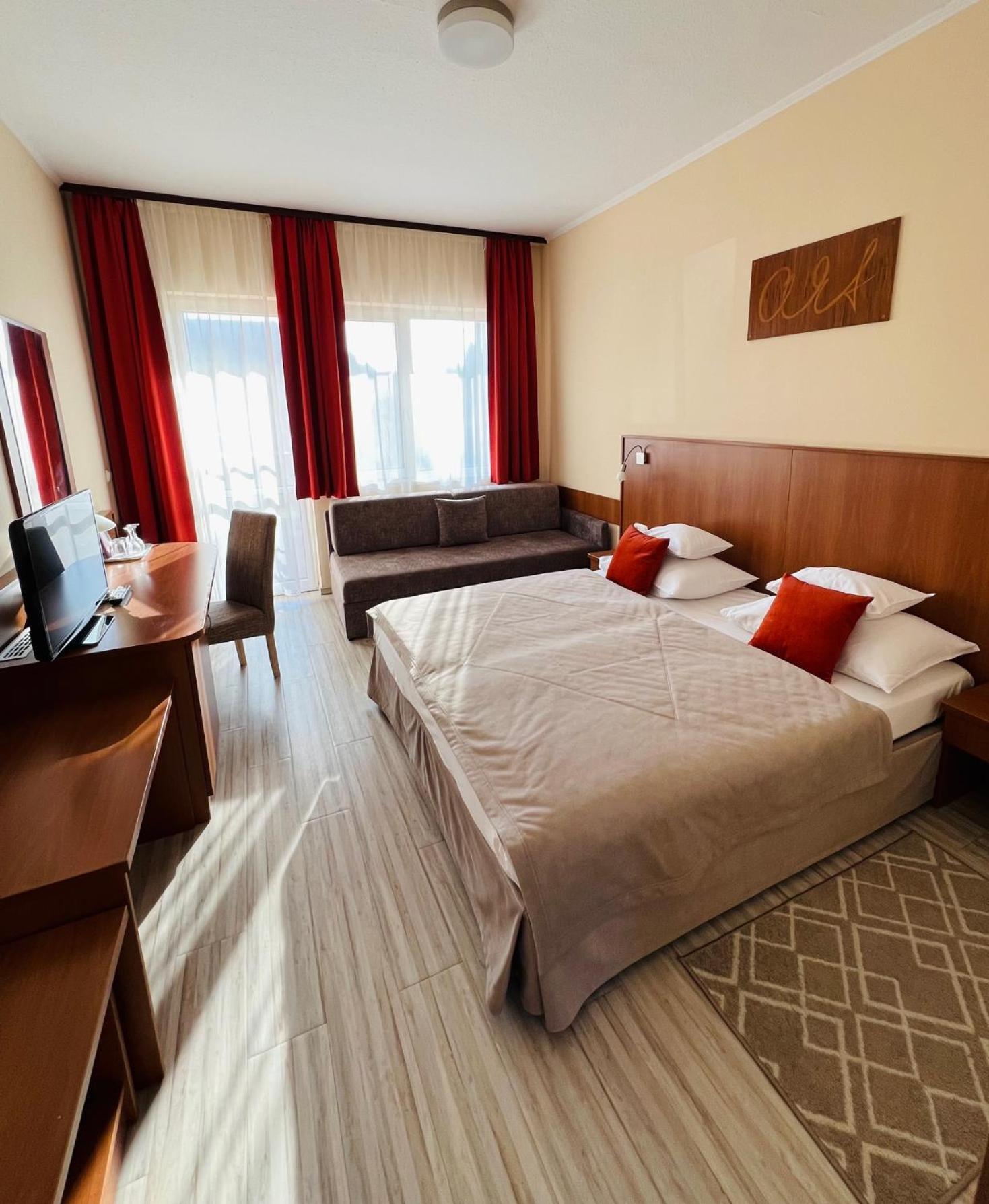 Art Hotel Superior زلاكاروس المظهر الخارجي الصورة