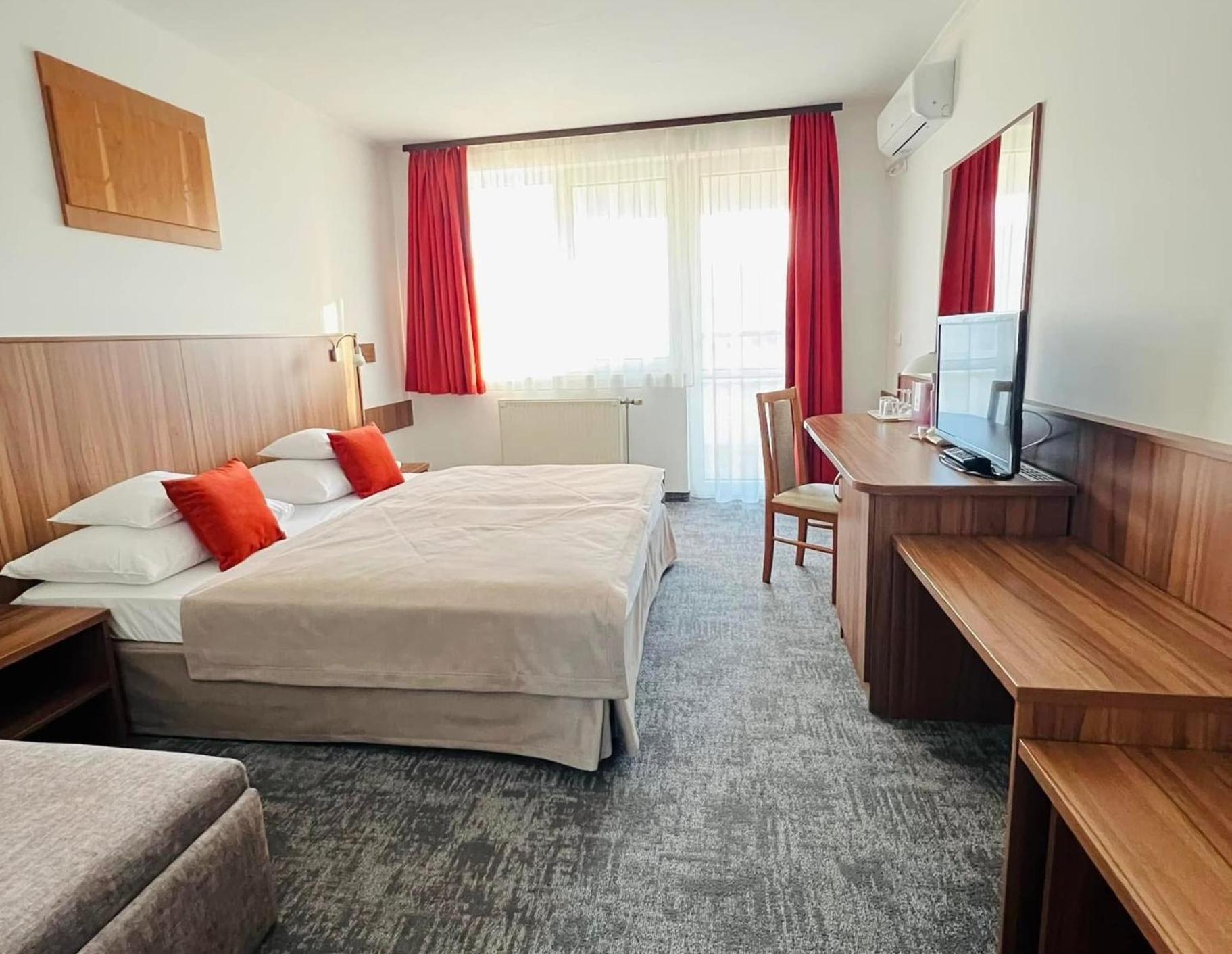 Art Hotel Superior زلاكاروس المظهر الخارجي الصورة